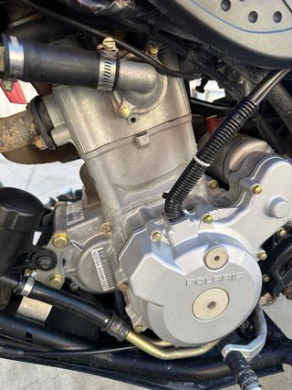 Quad Polaris Predator 500 Rojo