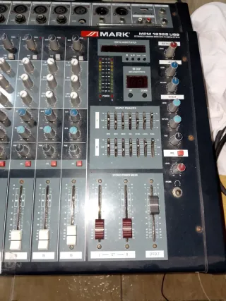 Mesa de Sonido MARK MPM 16352 USB