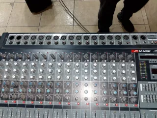 Mesa de Sonido MARK MPM 16352 USB