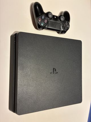 PS4 (PlayStation 4) con 1 mando 500 Gb