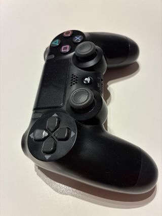 PS4 (PlayStation 4) con 1 mando 500 Gb