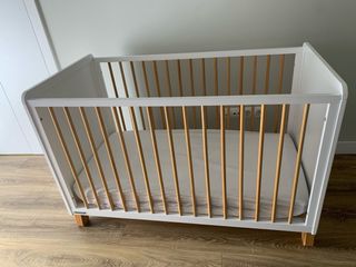 Cuna convertible en cama, incluye colchón ECUS