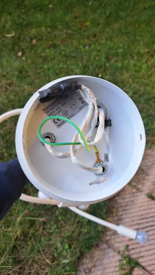 Lampadario da bagno bianco