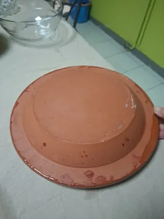Plato de barro decorado