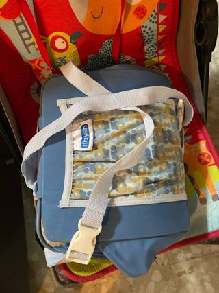 Silla de paseo Bebedue y trona de viaje. Urge