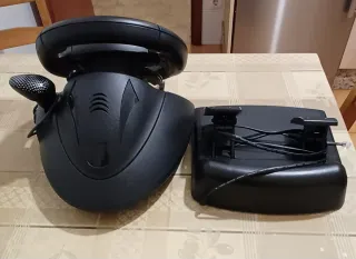 Volante y Pedales BigBen PS1/PS2