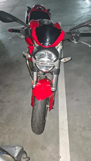 Ducati Monster 696 Naked A2