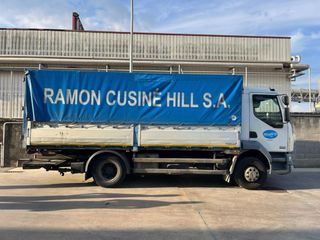 Camión DAF LF 55.280 con plataforma elevadora