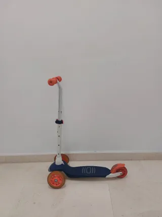 Patinete 3 ruedas con luces Decathlon Oxelo B500