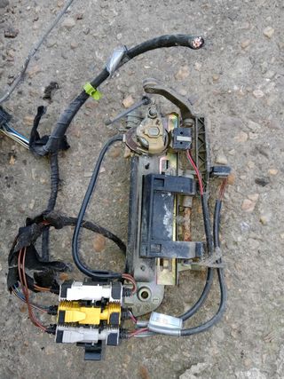 elevalunas e34 cerradura y manilla 525i