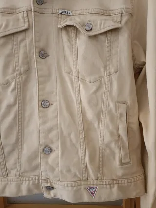 Cazadora Guess Hombre Beige Elástica