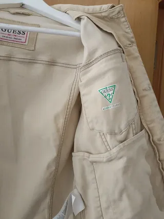 Cazadora Guess Hombre Beige Elástica