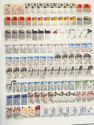 Colección de sellos de Suecia. 1500 sellos aprox.