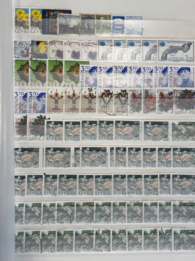 Colección de sellos de Suecia. 1500 sellos aprox.