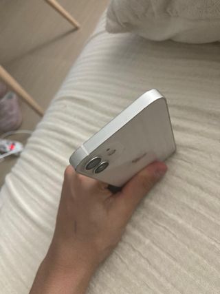 iphone 12 mini en buen estado 76%