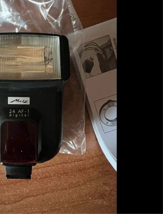 Metz mecablitz 24 AF-1 digital flash + Asta nuovi