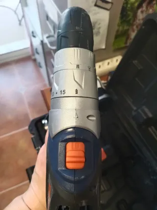 Atornilladora Wolfcraft 18V con maletín