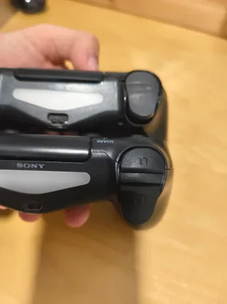 2 Mandos PS4 para piezas/recambio