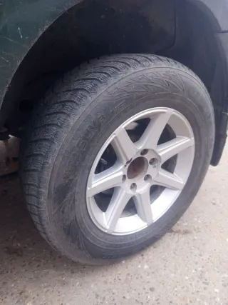 Llantas Toyota Land Cruiser 4x4