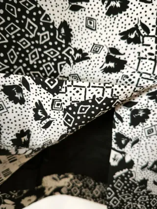 Saia Patchwork Preto e Branco