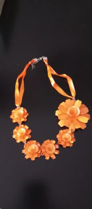 Coppia collane fiore arancio e blu