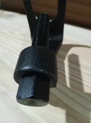 Extractor de rótulas automoción