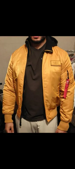 Chaqueta Alpha Industries bomber amarilla