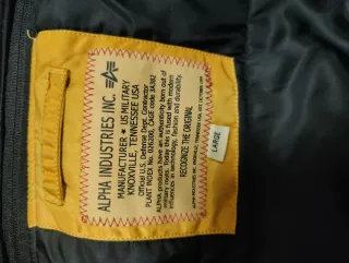 Chaqueta Alpha Industries bomber amarilla