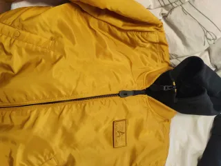 Chaqueta Alpha Industries bomber amarilla