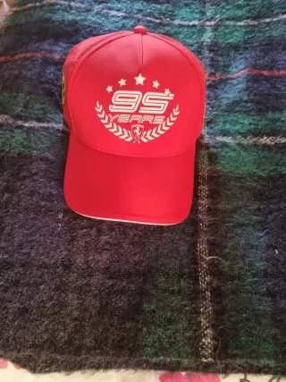 Gorra Ferrari Puma Roja