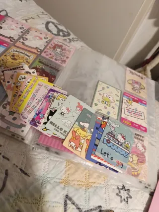 INTERCAMBIAR Cromos Hello Kitty and Friends