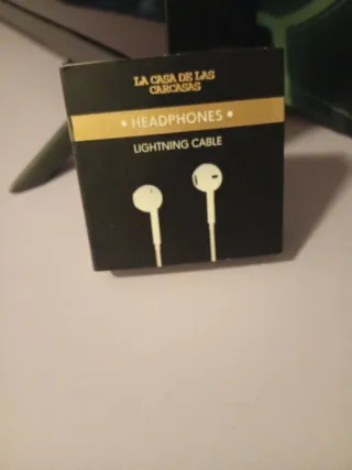 Auriculares blancos