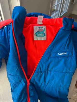 Mono esquí y nieve bebé Decathlon. Usado 1vez