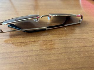 Occhiali da sole uomo neri e oro