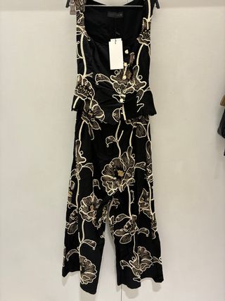 Mono Zara bordado flores negro y dorado