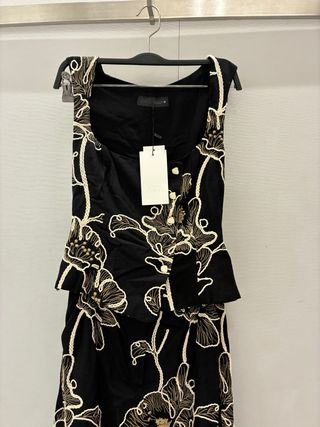 Mono Zara bordado flores negro y dorado