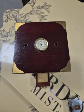 Umidificatore per sigari in legno