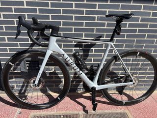 Bicicleta Aurum Essentia 54 Ultegra Di2 1500 km