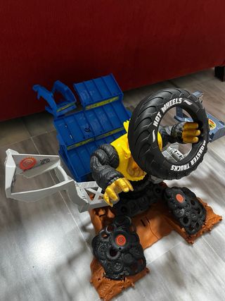 Gorila Monster Trucks Hot Wheels