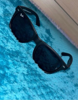 Occhiali da sole Ray-Ban neri opachi 54mm