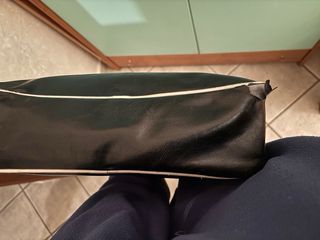 Borsa uomo nera con dettagli bianchi