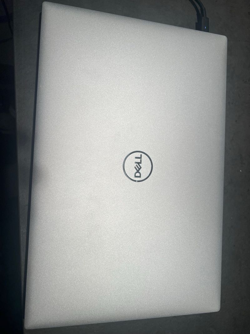 Portátil Dell XPS 9520 afbeelding 5