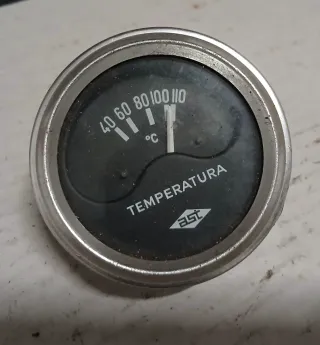 Reloj Combustible y Reloj Temperatura AST.