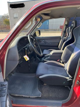 Toyota Land Cruiser HDJ 80