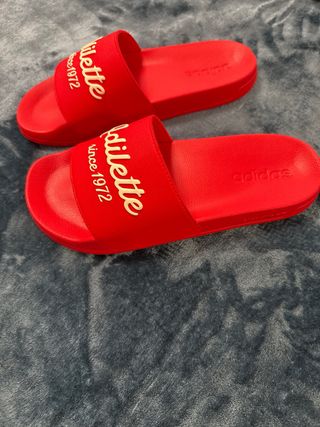 Sandalias Adidas Adilette since 1972 Rojas