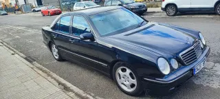 Mercedes-Benz Classe E (214) 2002