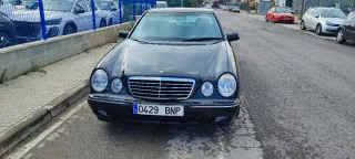 Mercedes-Benz Classe E (214) 2002