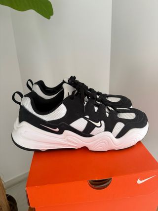 Nike Tech Era Talla 43