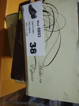 Zapatos comunión beige, buen estado.