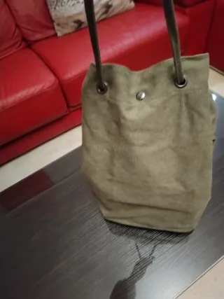 Mochila verde y perfume hombre 100ml